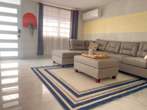 Relaxing Retreat for 5 Close to Beach & Airport